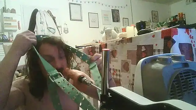 cyril020202 online show from November 4, 10:31 pm