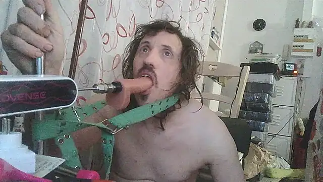 cyril020202 online show from January 10, 7:10 am