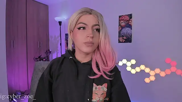 cyberzoe online show from February 23, 2:47 pm