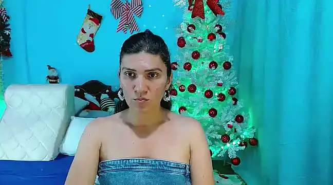 Snapshot of venus_swet_ chatting on December 30, 1:15 am venus swet  online show from December 30, 1:15 am
