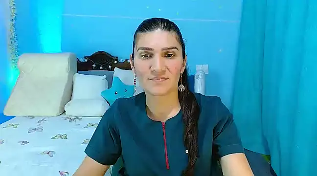 Snapshot of venus_swet_ chatting on February 6, 1:05 am venus swet  online show from February 6, 1:05 am