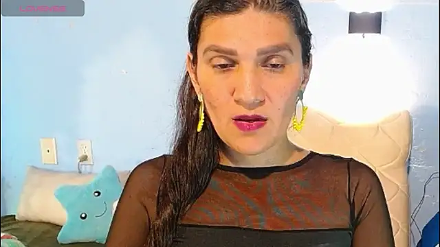 Snapshot of venus_swet_ chatting on October 5, 3:05 am venus swet  online show from October 5, 3:05 am