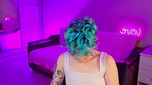 Snapshot of School_Love chatting on December 2, 1:13 pm School Love online show from December 2, 1:13 pm