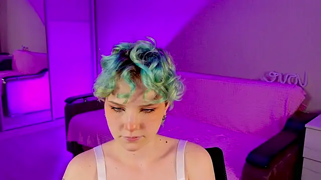 Snapshot of School_Love chatting on January 16, 1:14 pm School Love online show from January 16, 1:14 pm