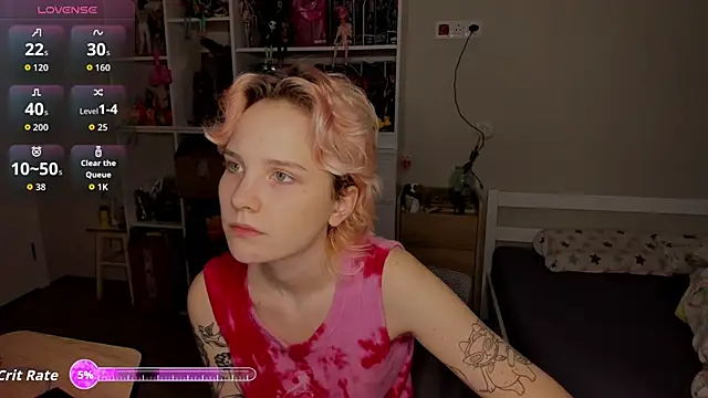 School Love online show from December 4, 7:06 am