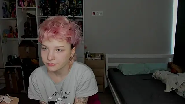 School Love online show from January 18, 7:56 am