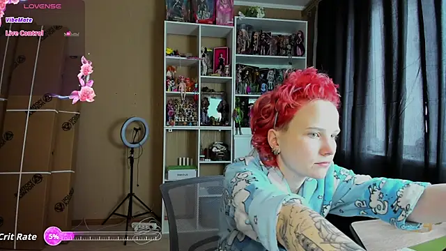 School Love online show from April 22, 7:11 am