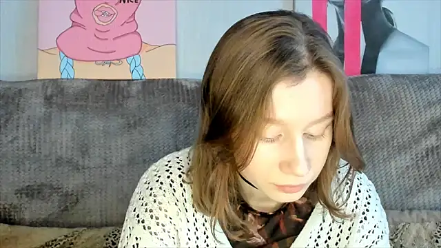 Snapshot of EnigmaSee chatting on February 10, 2:08 am EnigmaSee online show from February 10, 2:08 am