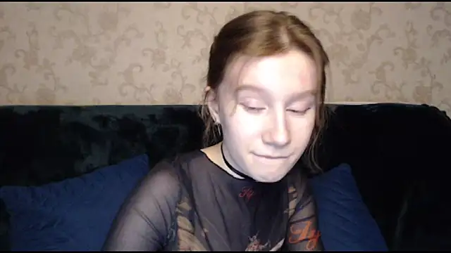 Snapshot of EnigmaSee chatting on February 14, 11:53 am EnigmaSee online show from February 14, 11:53 am