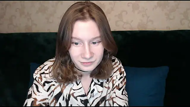 Snapshot of EnigmaSee chatting on March 22, 12:57 pm EnigmaSee online show from March 22, 12:57 pm