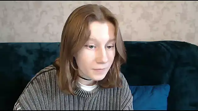 Snapshot of EnigmaSee chatting on March 23, 8:15 am EnigmaSee online show from March 23, 8:15 am