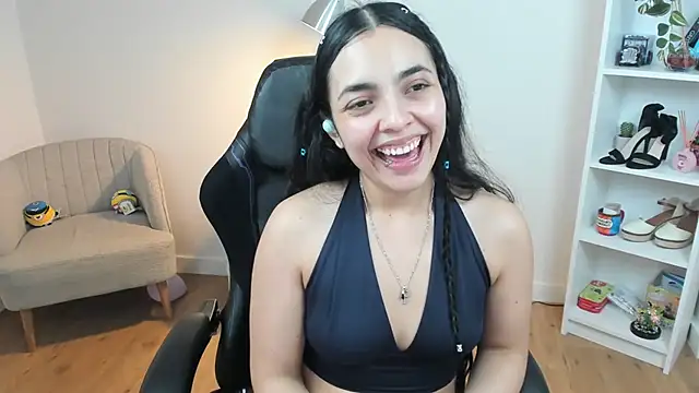  BellaEvans  online show from February 4, 11:38 am