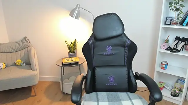  BellaEvans  online show from March 3, 5:42 am