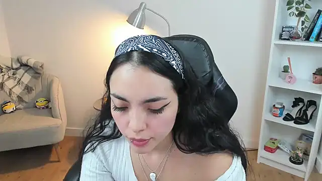  BellaEvans  online show from March 18, 8:58 am