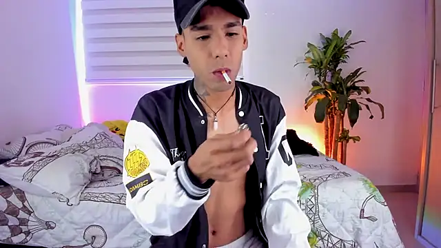 aldrinwhite online show from September 17, 6:20 pm