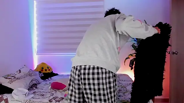 aldrinwhite online show from October 24, 4:47 pm