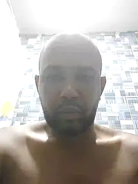 Snapshot of Frankie0880 chatting on January 9, 2:33 am Frankie0880 online show from January 9, 2:33 am