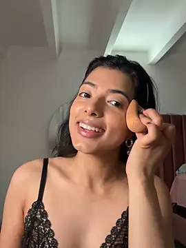 Chrishell  online show from March 10, 4:28 am