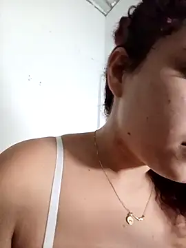 Mommy-Hot online show from April 4, 3:27 am