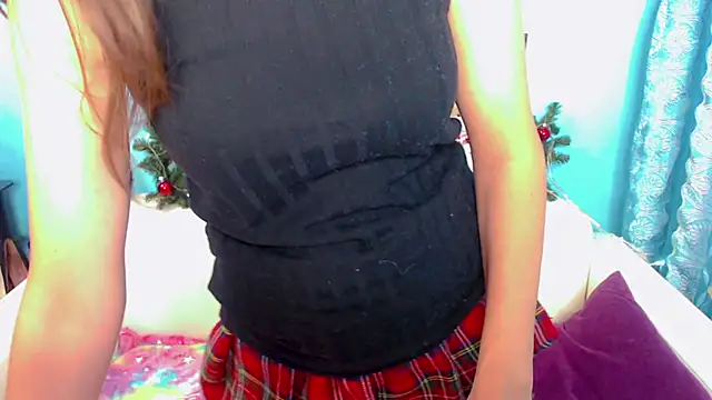 Snapshot of LindaaLu chatting on January 15, 4:36 am LindaaLu online show from January 15, 4:36 am