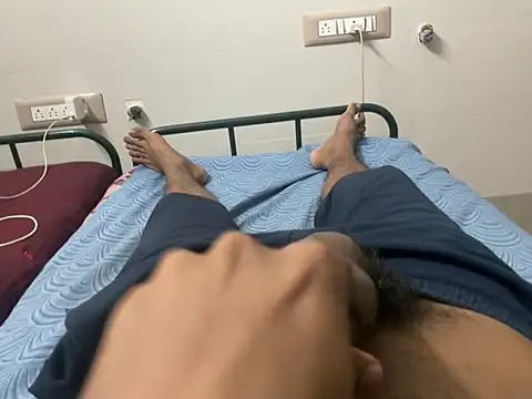 Snapshot of Ryuk_God chatting on December 30, 8:47 pm Ryuk God online show from December 30, 8:47 pm