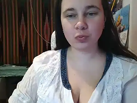 Snapshot of Cora_Maro chatting on March 7, 8:23 am Cora Maro online show from March 7, 8:23 am