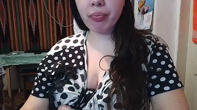 Snapshot of Cora_Maro chatting on March 17, 1:57 am Cora Maro online show from March 17, 1:57 am