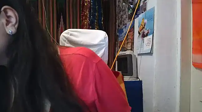 Snapshot of Cora_Maro chatting on March 22, 9:34 am Cora Maro online show from March 22, 9:34 am