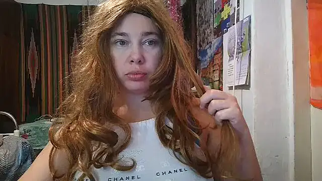 Snapshot of Cora_Maro chatting on September 14, 1:10 pm Cora Maro online show from September 14, 1:10 pm
