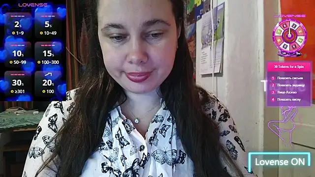 Snapshot of Cora_Maro chatting on October 2, 11:50 am Cora Maro online show from October 2, 11:50 am