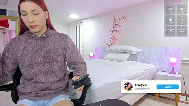 charolbruce 1 online show from March 9, 12:09 pm