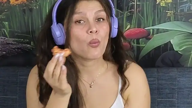 MadameDeFeu online show from November 14, 2:16 pm