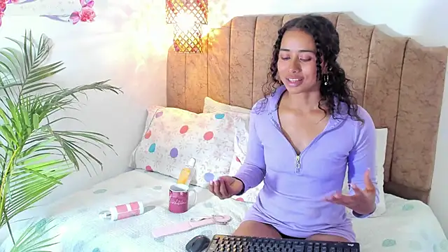 Snapshot of Ammy_nova chatting on March 16, 2:32 am Ammy nova online show from March 16, 2:32 am