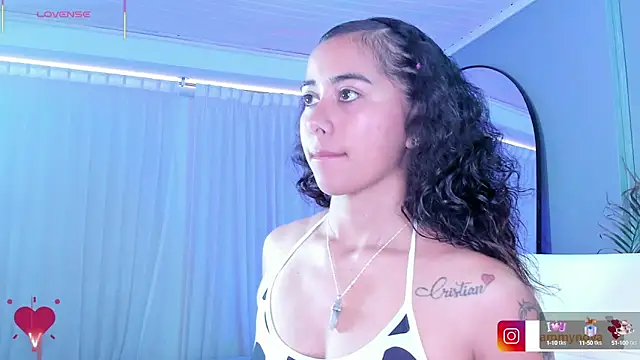 Snapshot of Ammy_nova chatting on October 2, 8:05 pm Ammy nova online show from October 2, 8:05 pm