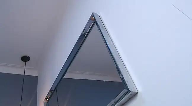 AbigailWilliams  online show from February 27, 11:10 am