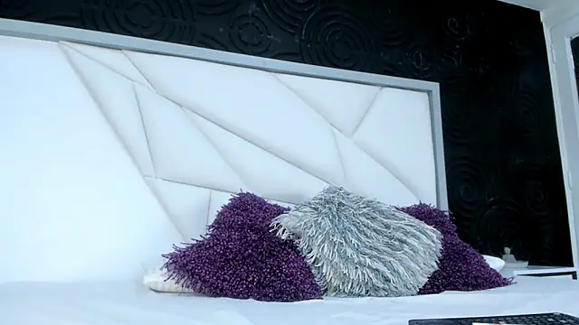 AbigailWilliams  online show from September 21, 11:23 am