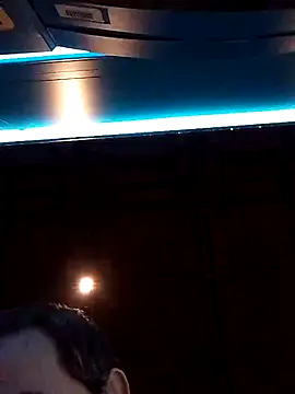 openlegsforyou online show from November 24, 6:51 pm