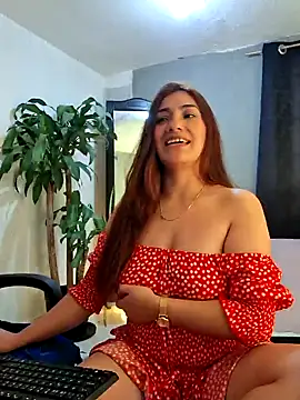 Snapshot of emmily_d chatting on January 4, 11:17 pm emmily d online show from January 4, 11:17 pm