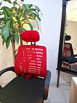 Snapshot of emmily_d chatting on January 31, 5:42 pm emmily d online show from January 31, 5:42 pm