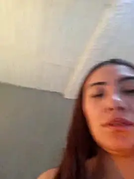 Snapshot of emmily_d chatting on March 21, 7:13 pm emmily d online show from March 21, 7:13 pm