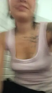 LorenRosse online show from April 25, 11:02 pm