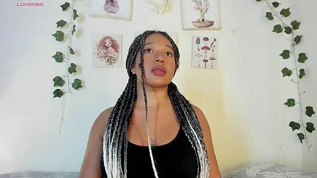 sara sophieee online show from January 18, 1:30 am