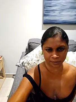 Snapshot of Sensual_indian7 chatting on March 6, 7:43 pm Sensual indian7 online show from March 6, 7:43 pm