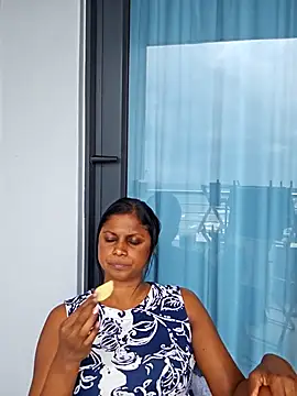 Snapshot of Sensual_indian7 chatting on March 10, 9:53 am Sensual indian7 online show from March 10, 9:53 am