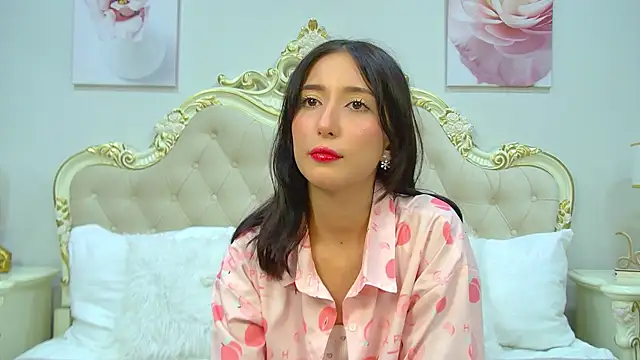 NicoleLimp online show from January 14, 9:20 pm