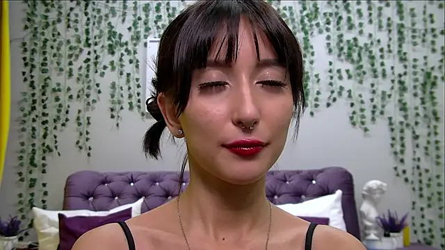 NicoleLimp online show from February 17, 4:26 pm