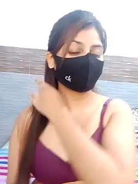 Snapshot of Hoty-Shivangi chatting on December 6, 1:00 pm Hoty-Shivangi online show from December 6, 1:00 pm