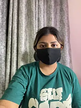 Hoty-Shivangi online show from May 6, 3:28 pm