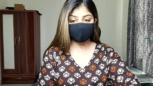 Snapshot of Hoty-Shivangi chatting on May 16, 10:36 am Hoty-Shivangi online show from May 16, 10:36 am