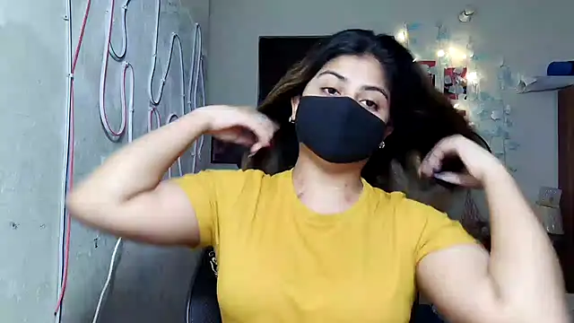 Snapshot of Hoty-Shivangi chatting on July 30, 11:31 am Hoty-Shivangi online show from July 30, 11:31 am